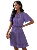 Vestido feminino solto com babados gola alta