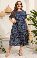 Vestido feminino plus size manga curta estampado
