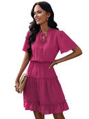 Vestido feminino solto com babados gola alta