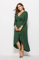 Vestido feminino plus size sólido V profundo