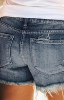 Short jeans feminino cintura alta com franjas recortadas