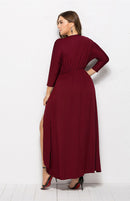 Vestido feminino plus size liso profundo em V