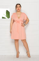 Vestido feminino plus size profundo em V sólido