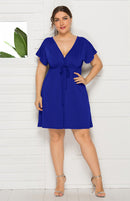 Vestido feminino plus size profundo em V sólido