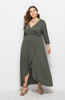 Vestido feminino plus size sólido V profundo