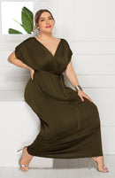 Vestido feminino plus size profundo em V sólido