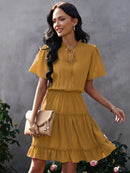Vestido feminino solto com babados gola alta