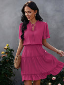 Vestido feminino solto com babados gola alta