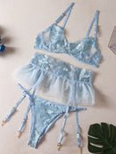 Saia pequena sutiã bordado cinta-liga de três peças roupa interior sexy