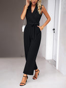 Novo macacão feminino elegante com decote em V e sem mangas