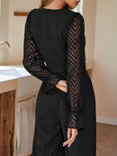 Macacão feminino com costura preta transparente e elegante